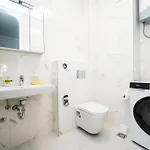 Tower 24th Floor 2p Apartman